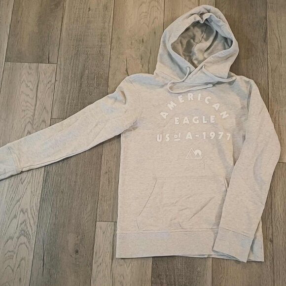 ✨American Eagle Hoodie - Picture 3 of 9